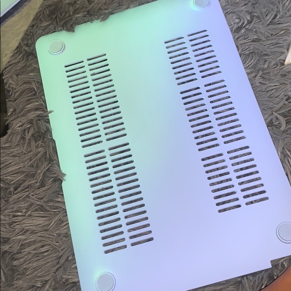 MacBook Air - Picture 6 of 6